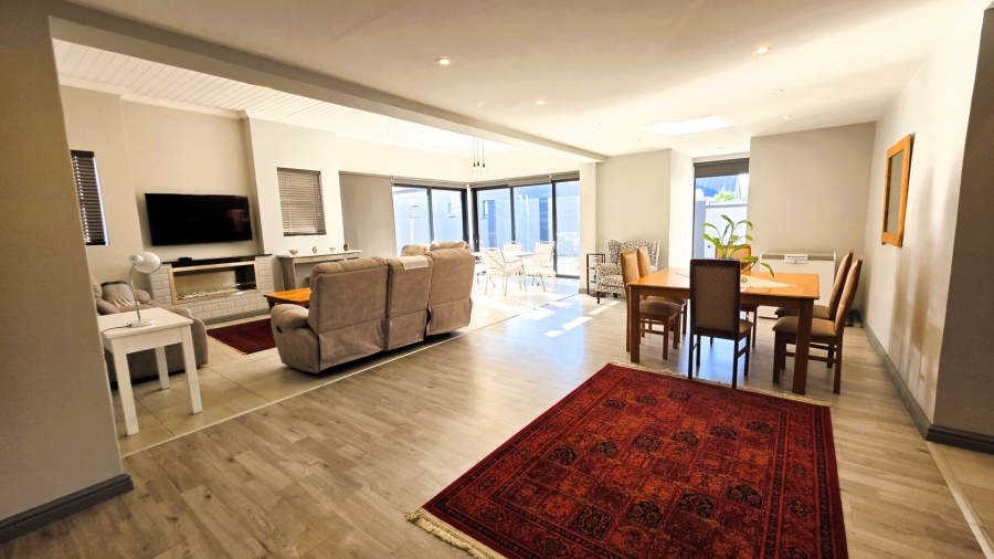 3 Bedroom Property for Sale in Blue Mountain Village Western Cape